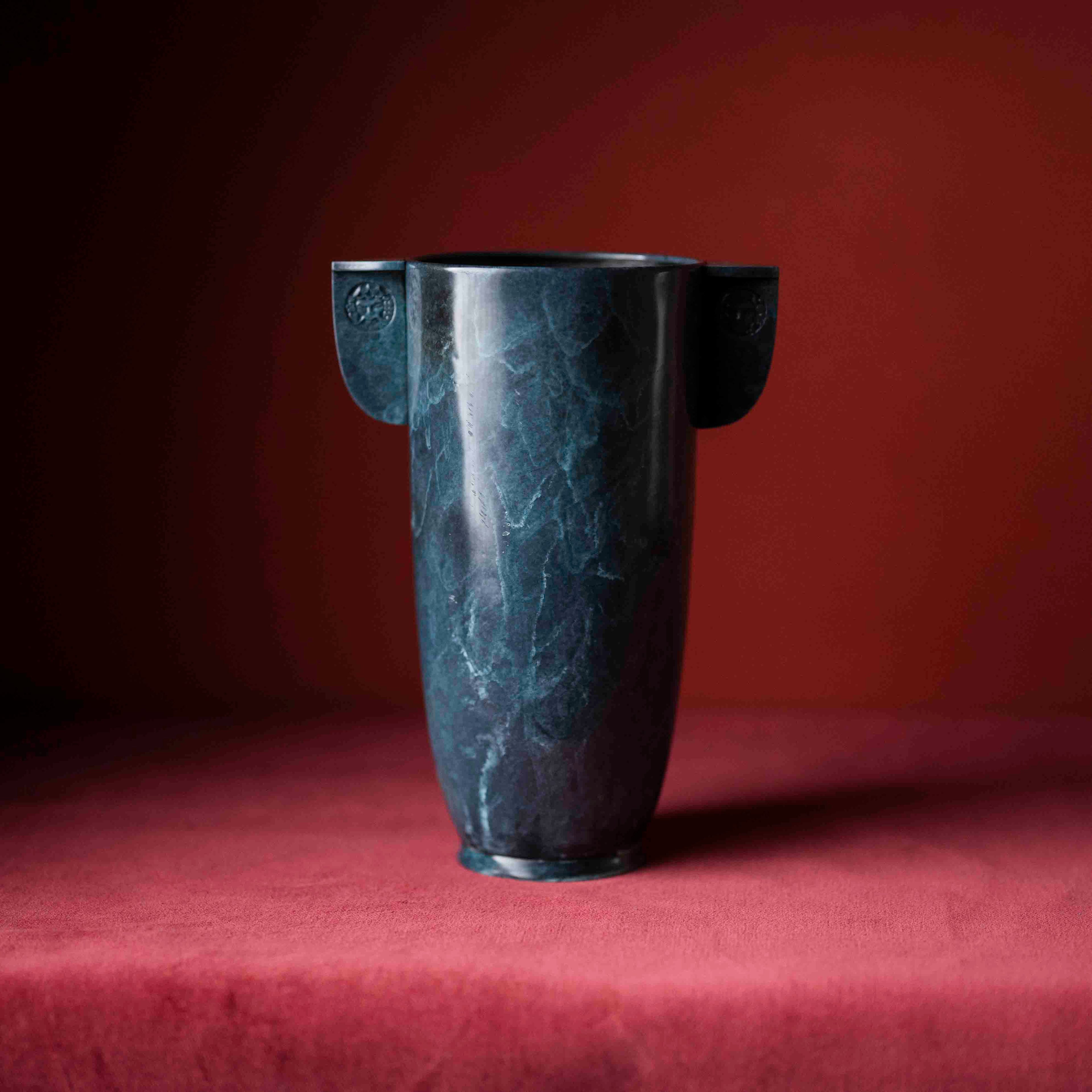 Estate Vase 002