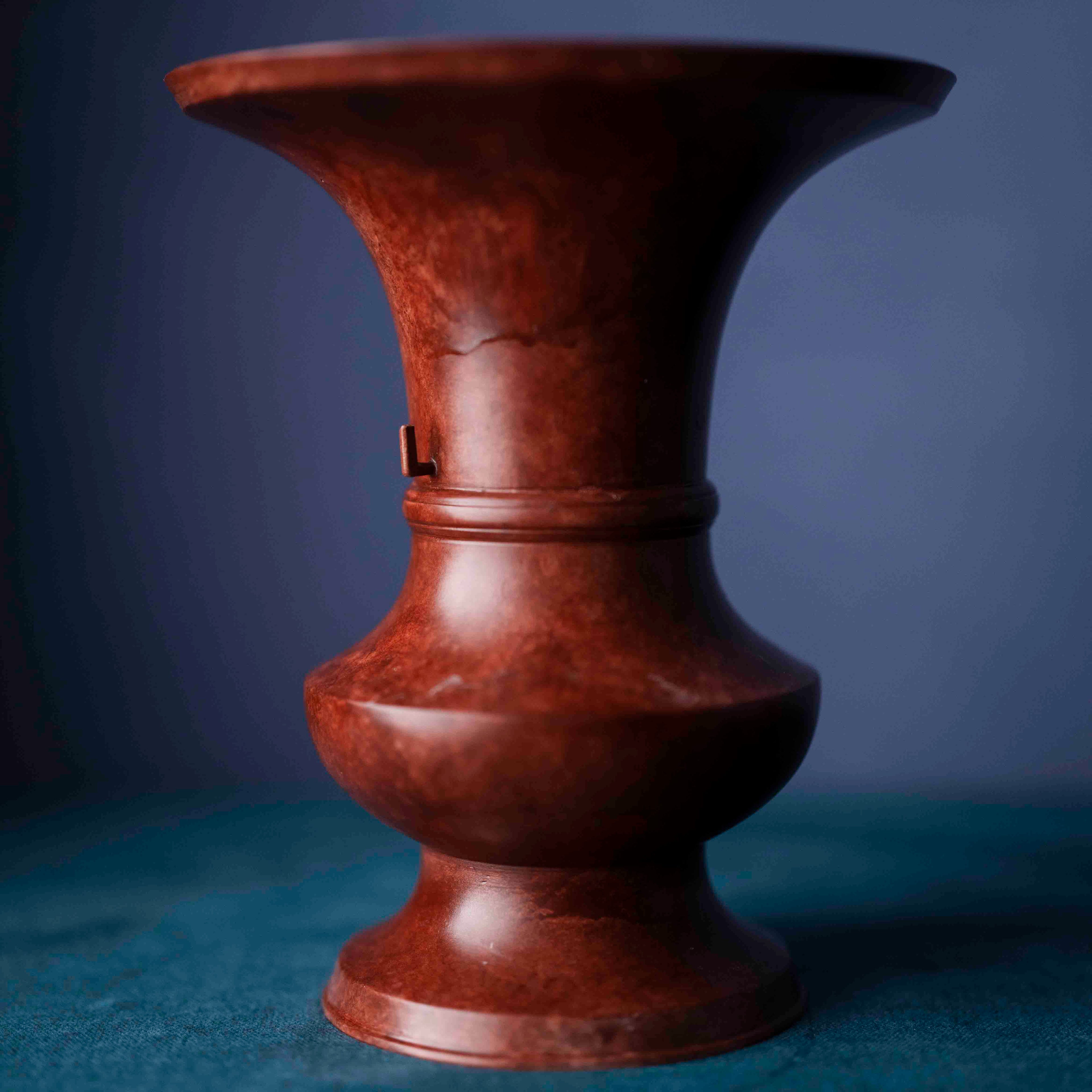 Estate Vase 001